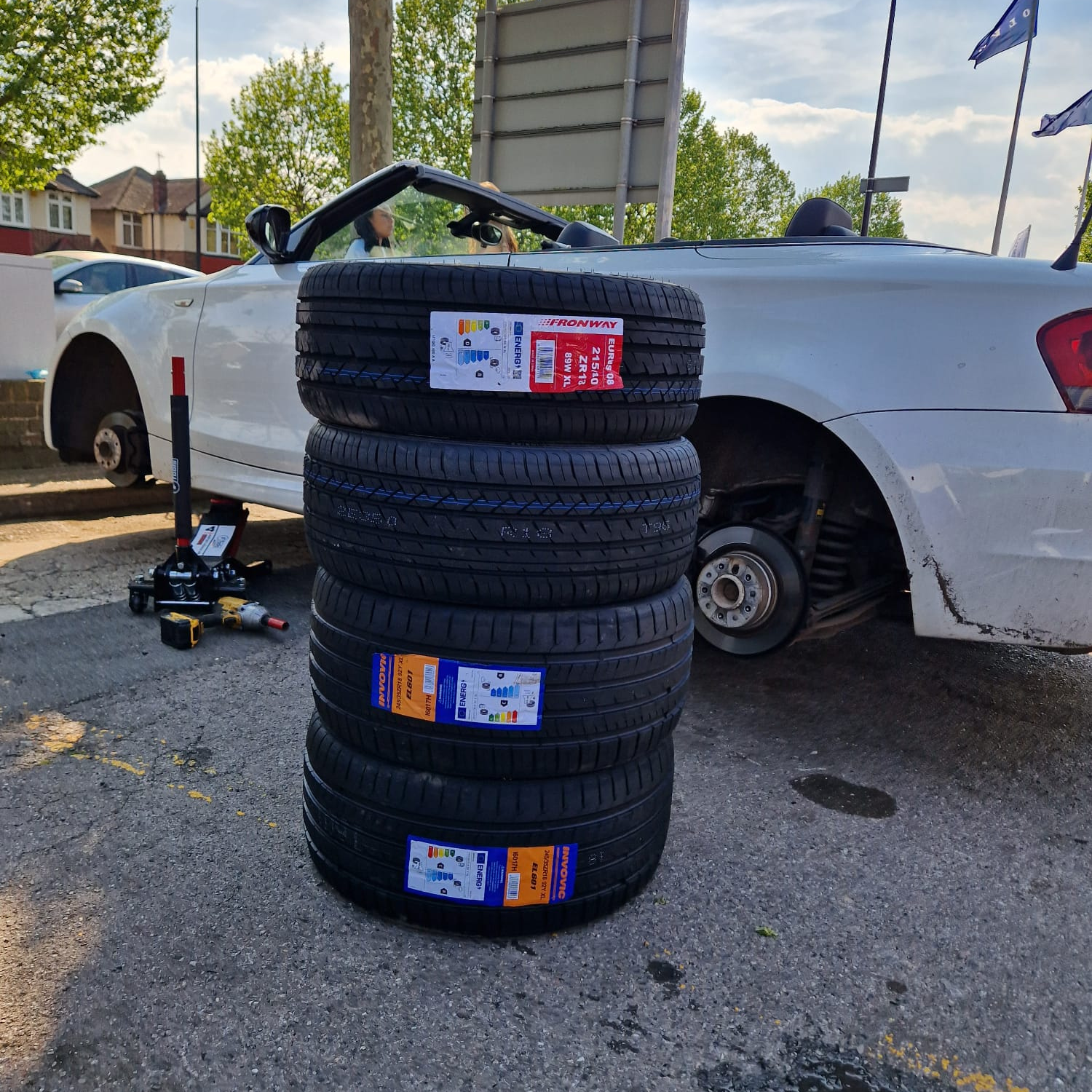 Mobile tyre fitting service in London mobile tyre repair
